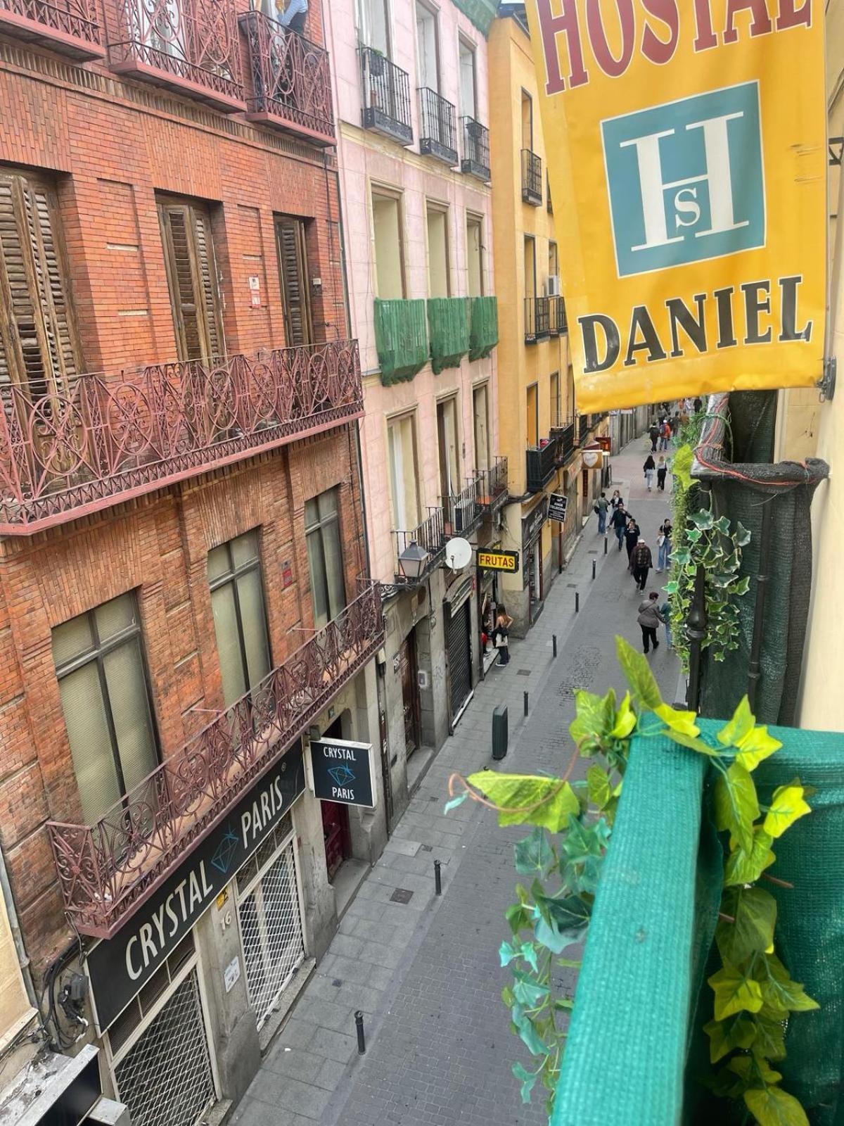 Hostal Daniel Madrid Exterior foto